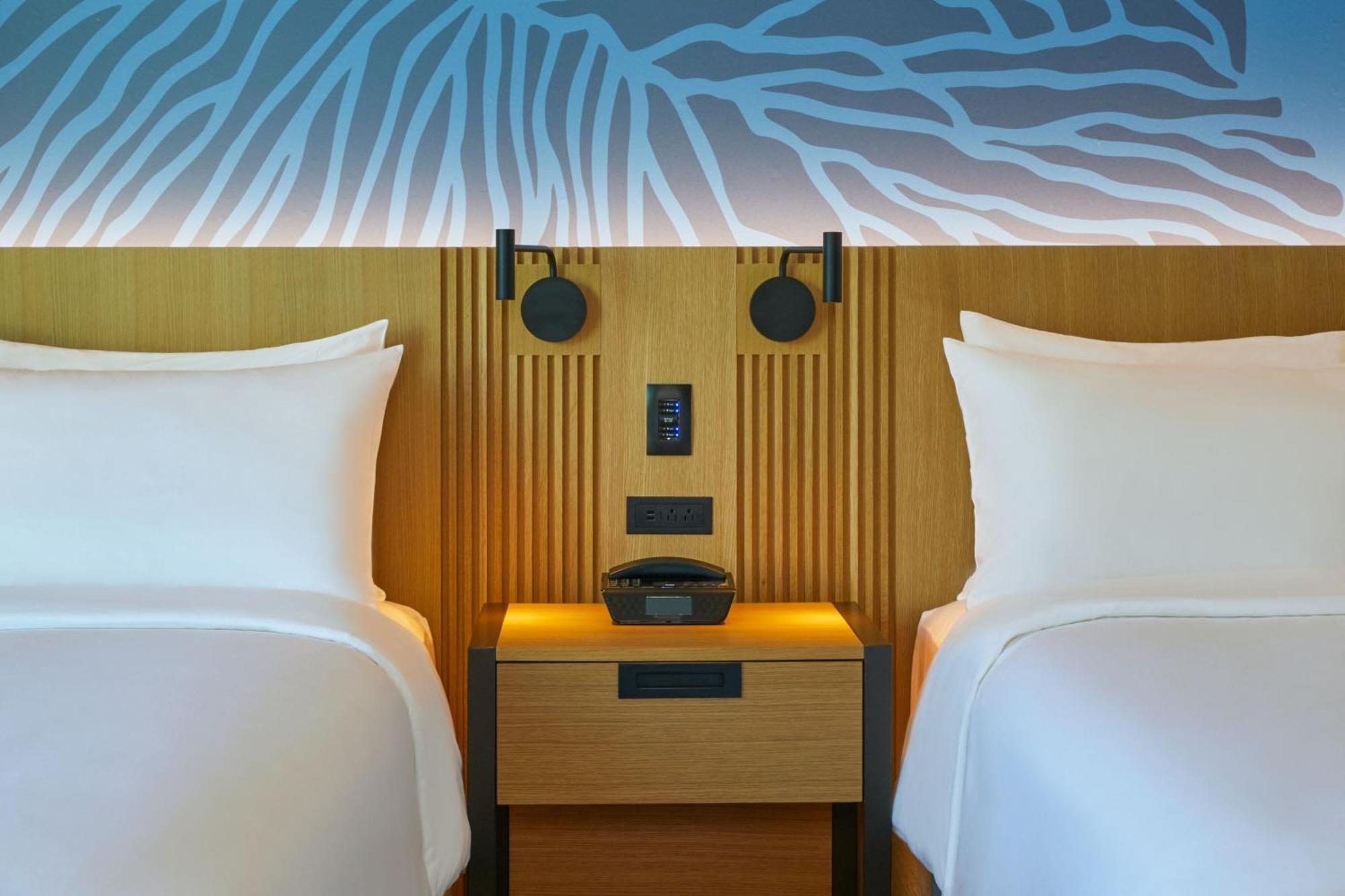 Renaissance Honolulu Hotel & Spa Экстерьер фото